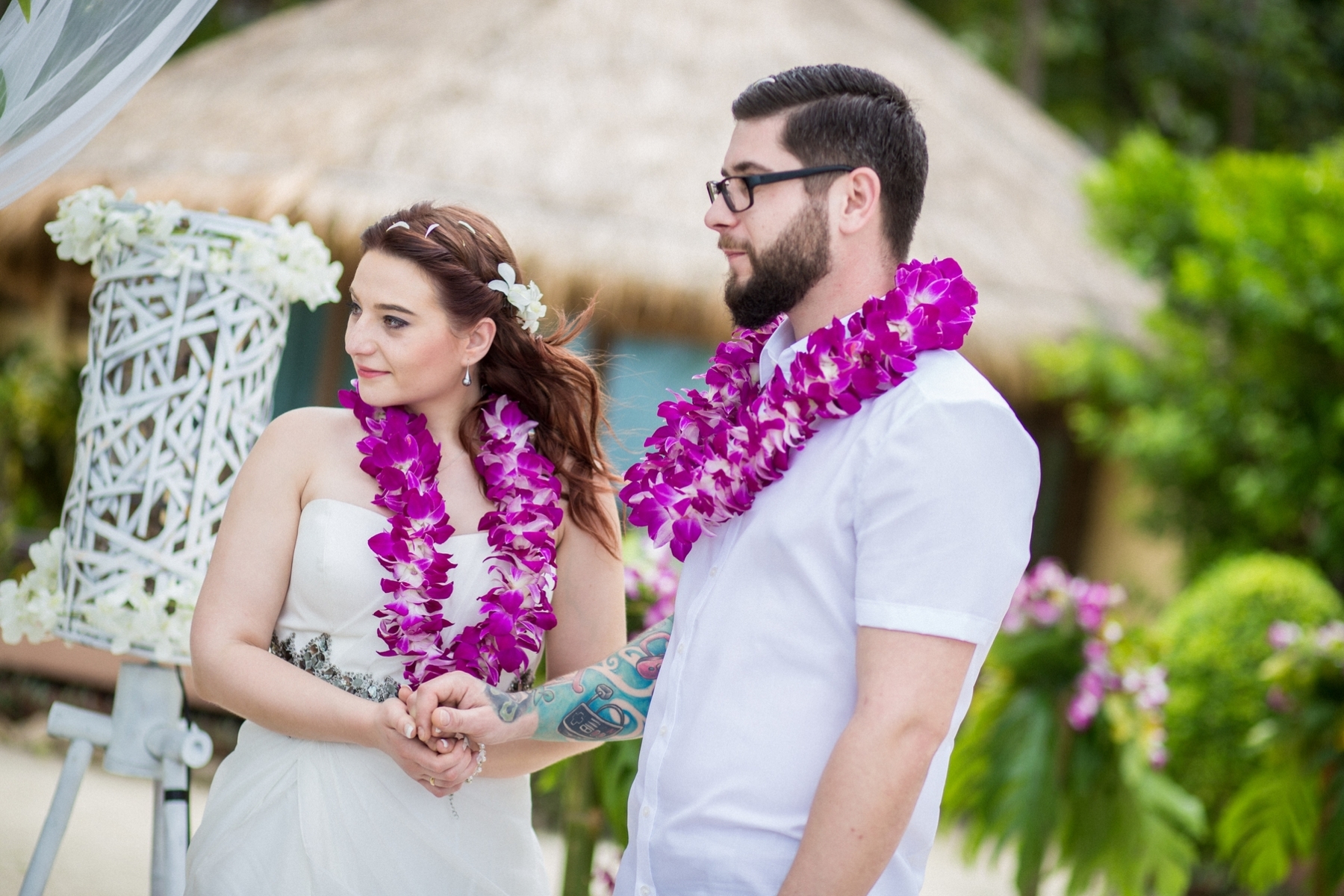 Resort wedding on the beach, Mayalay beach resort, Thailand